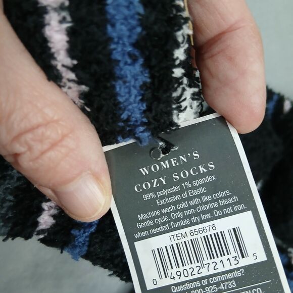 3 pair Westloop Fuzzy Crew Socks Blue Striped Warm Soft NWT Women's Size: 4-10 - Picture 4 of 4